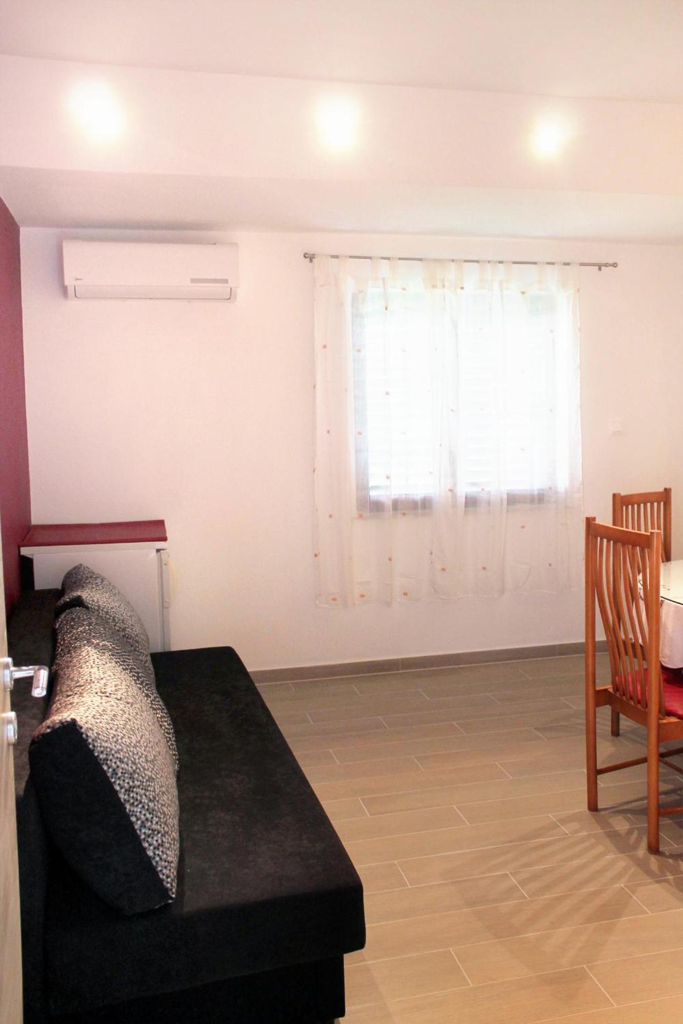 Apartments With A Parking Space Kastel Stafilic, Kastela - 5219 Room photo